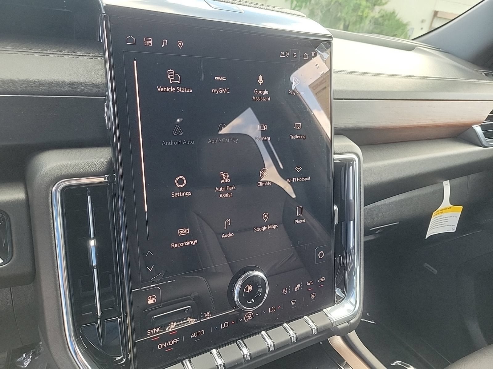 New 2026 GMC Yukon Denali w/ Sun & Power Step Package RWD image 18
