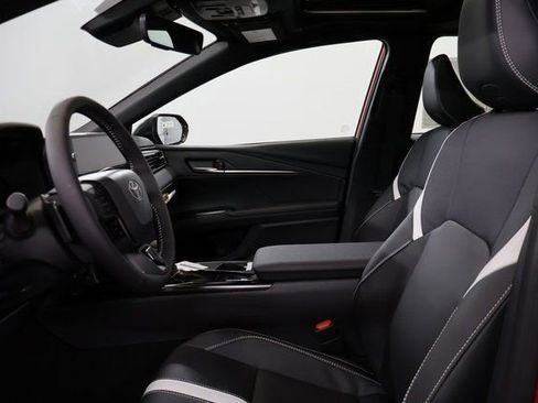 New 2026 Toyota Camry Hybrid image 11