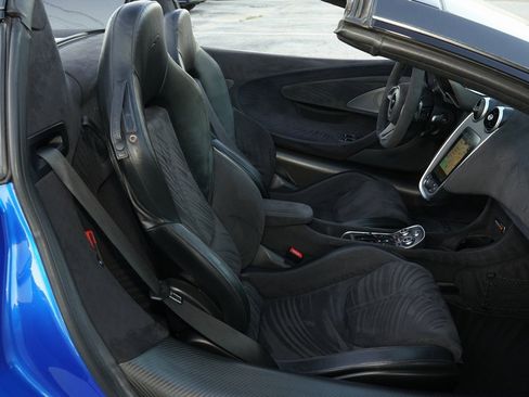 Used 2020 McLaren 600LT Spider image 15