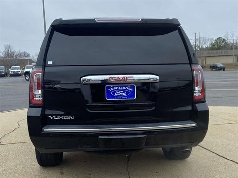 Used 2019 GMC Yukon Denali w/ Denali Ultimate Package image 4