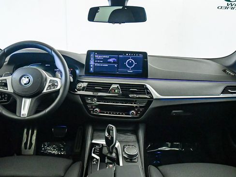 Certified 2023 BMW 530e w/ M Sport Package image 15