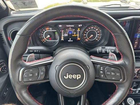Used 2024 Jeep Wrangler Unlimited Rubicon 392 AWD/4WD image 15