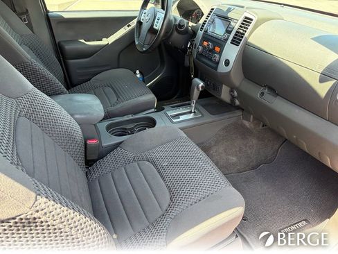 Used 2017 Nissan Frontier SV w/ SV Value Truck Package RWD image 31