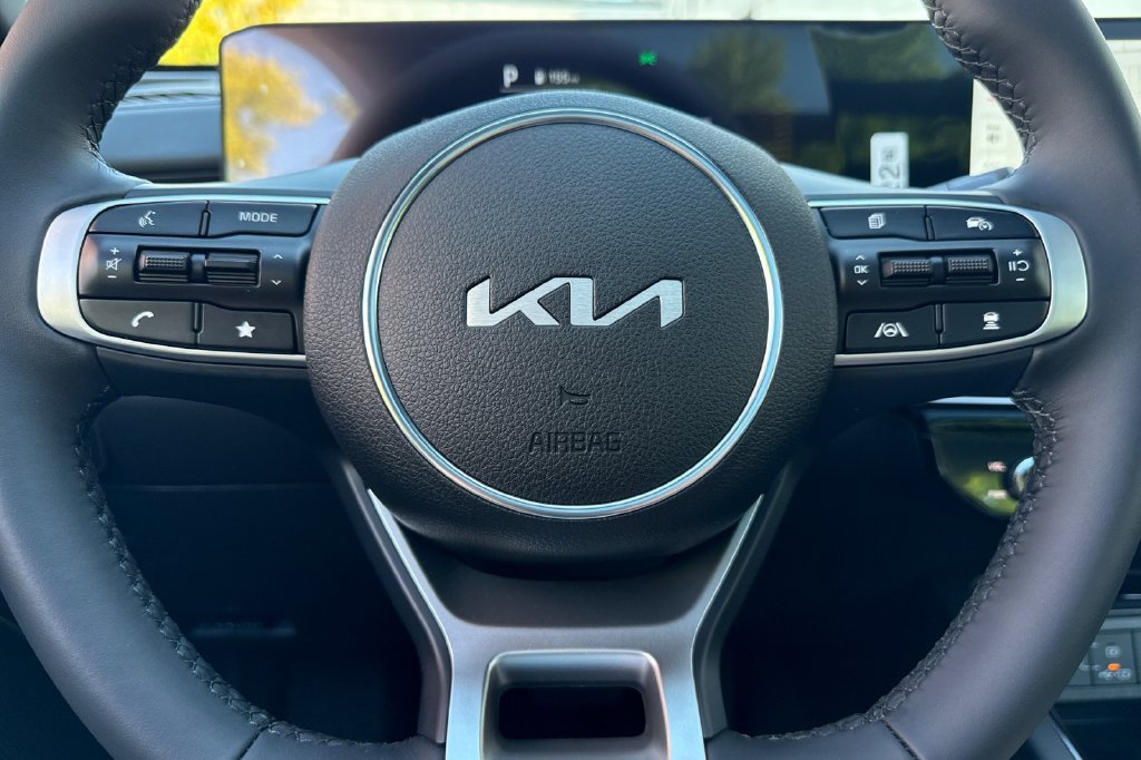 New 2026 Kia K5 GT FWD image 25
