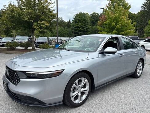 Used 2025 Honda Accord LX image 2