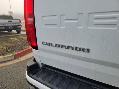 Used 2021 Chevrolet Colorado LT w/ Safety Package image 7