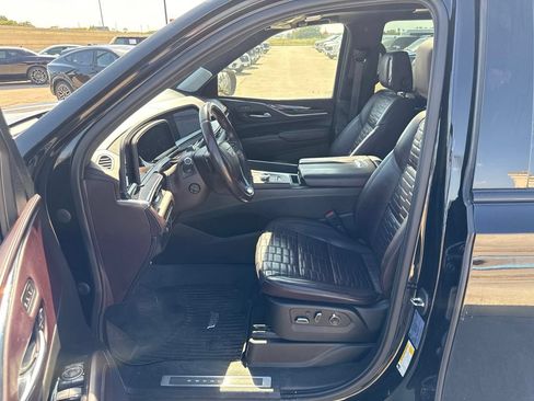 Used 2021 Cadillac Escalade Sport Platinum AWD/4WD image 19