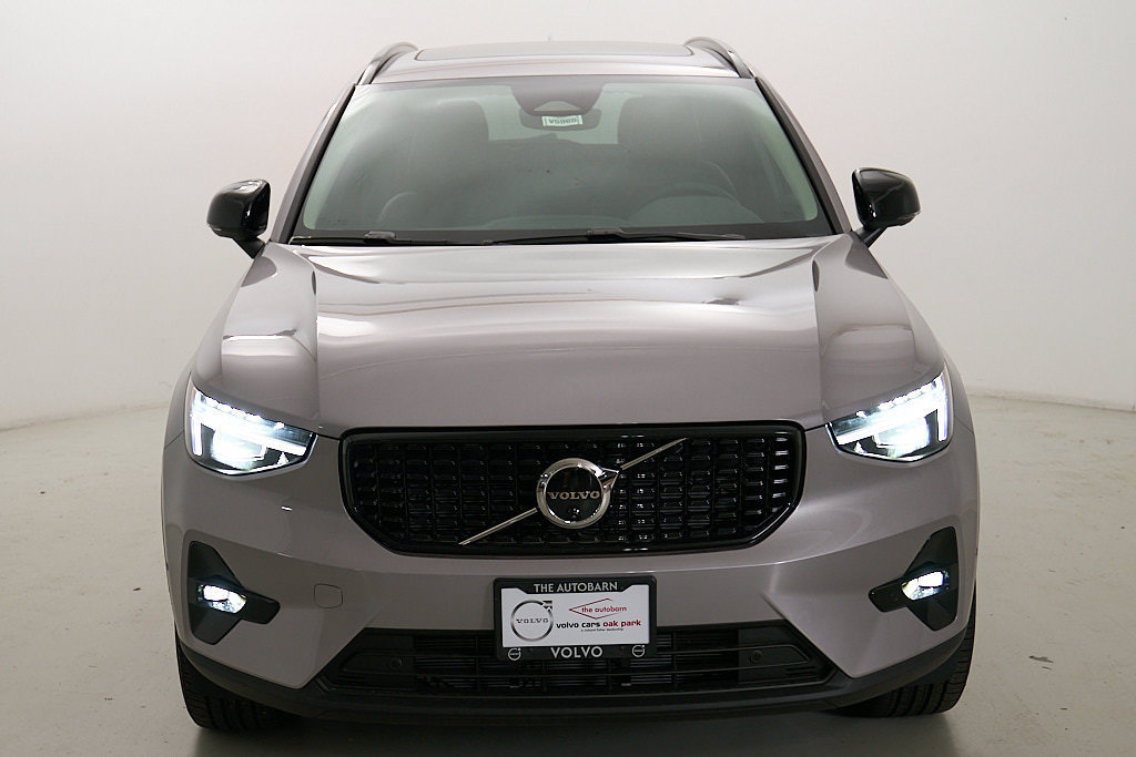 New 2026 Volvo XC40 B5 Plus w/ Climate Package AWD/4WD image 5