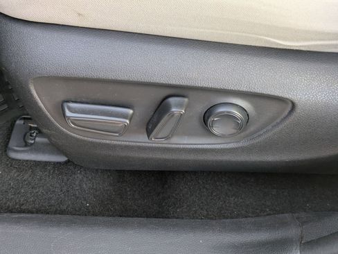 Used 2021 Toyota RAV4 XLE image 14