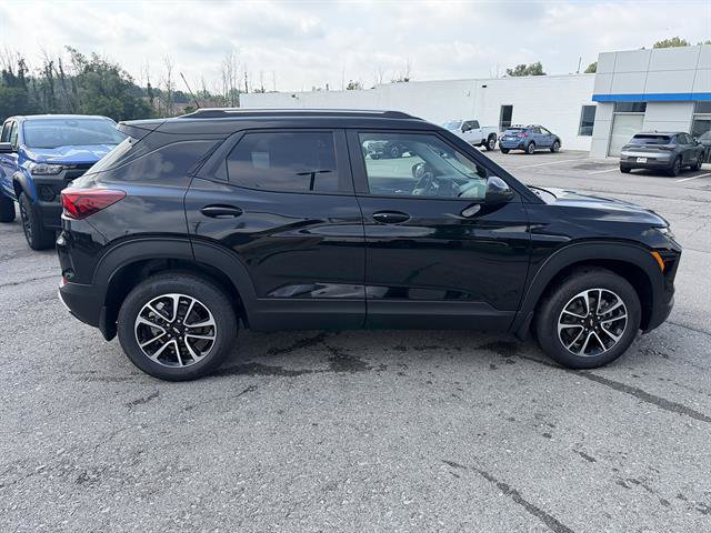 New 2026 Chevrolet TrailBlazer LT w/ Convenience Package AWD/4WD image 7