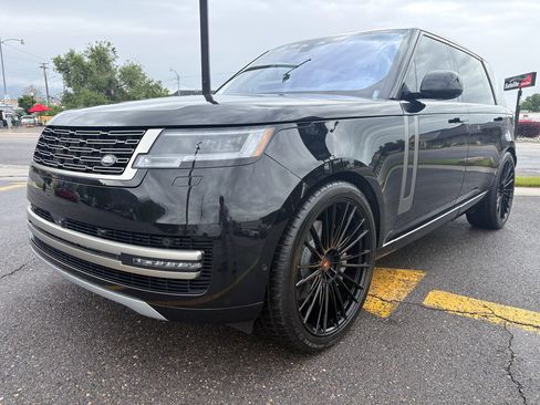 Used 2023 Land Rover Range Rover Long Wheelbase SE AWD/4WD image 13