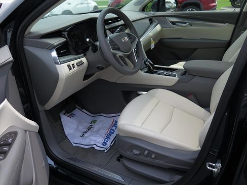 New 2026 Cadillac XT5 Premium Luxury w/ Driver Assist Package FWD image 9