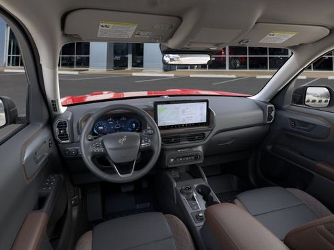 Used 2025 Ford Bronco Sport Outer Banks w/ Outer Banks Tech Package+ AWD/4WD image 15