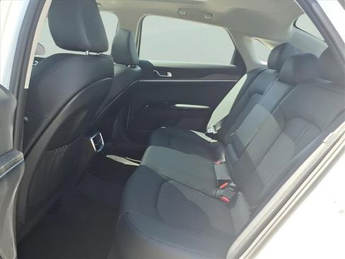 New 2026 Kia K5 EX image 18