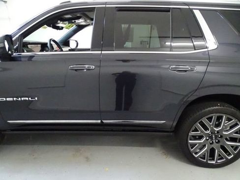 Certified 2026 GMC Yukon Denali Ultimate w/ LPO, Floor Liner Package AWD/4WD image 19