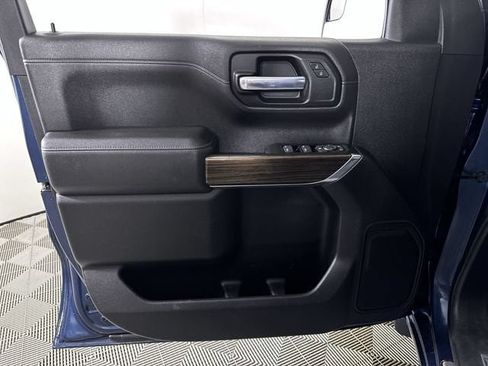 Used 2019 Chevrolet Silverado 1500 LT w/ Texas Edition AWD/4WD image 23