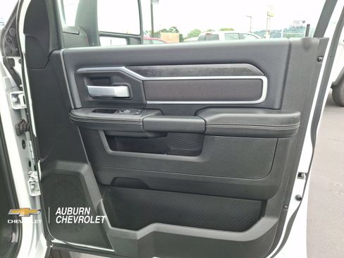Used 2024 RAM 3500 Big Horn AWD/4WD image 21