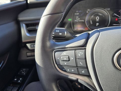 Used 2022 Lexus UX 250h w/ Premium Package image 30