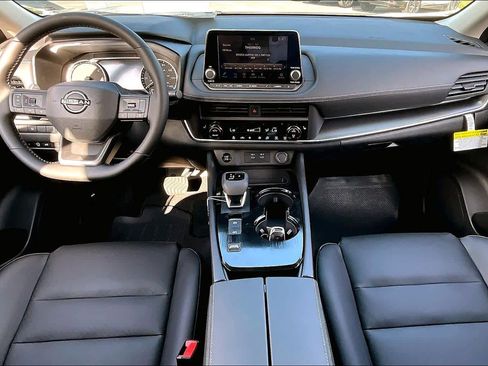 New 2026 Nissan Rogue SV image 5