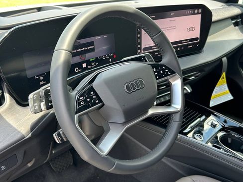 New 2026 Audi Q3 quattro 2.0T AWD/4WD image 17