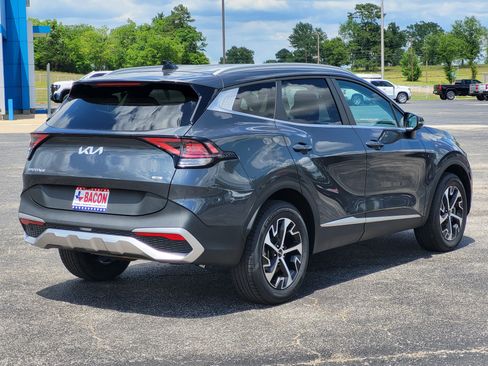 Used 2023 Kia Sportage EX image 6