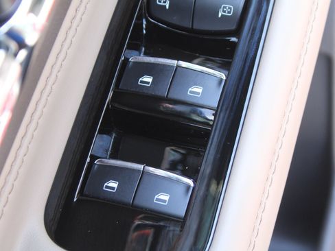 Used 2023 Lincoln Corsair FWD w/ Equipment Group 101A image 20