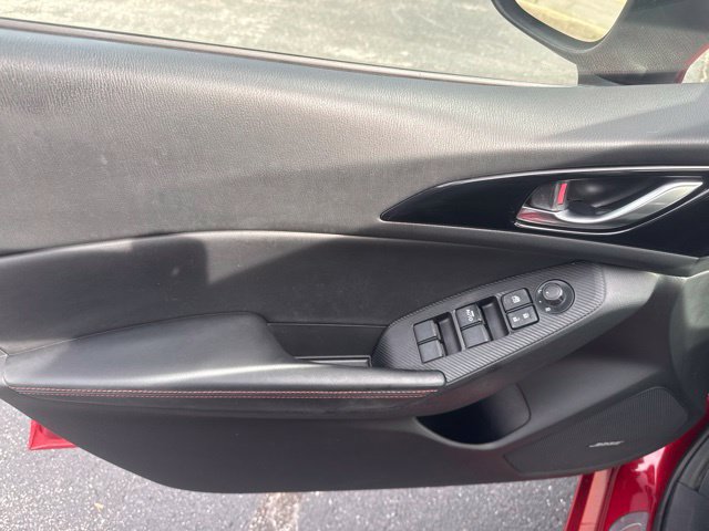 Used 2014 MAZDA MAZDA3 s Grand Touring w/ Technology Package FWD image 17