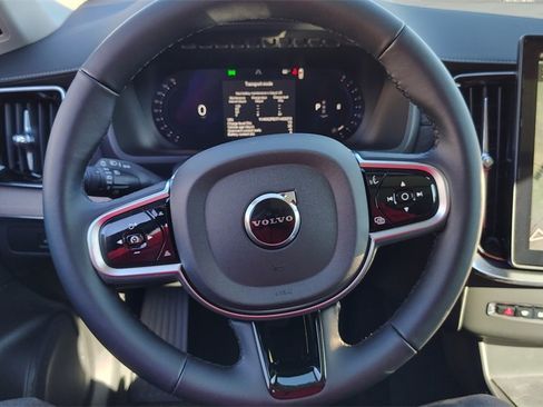 New 2026 Volvo XC90 B6 Plus image 13