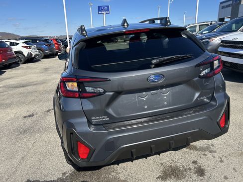 Used 2025 Subaru Crosstrek 2.0i Premium image 12