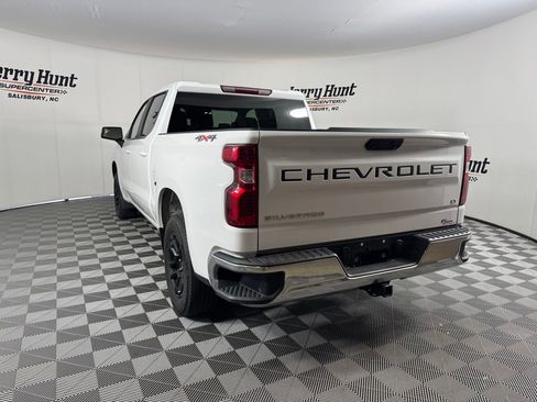 Used 2022 Chevrolet Silverado 1500 LT image 10