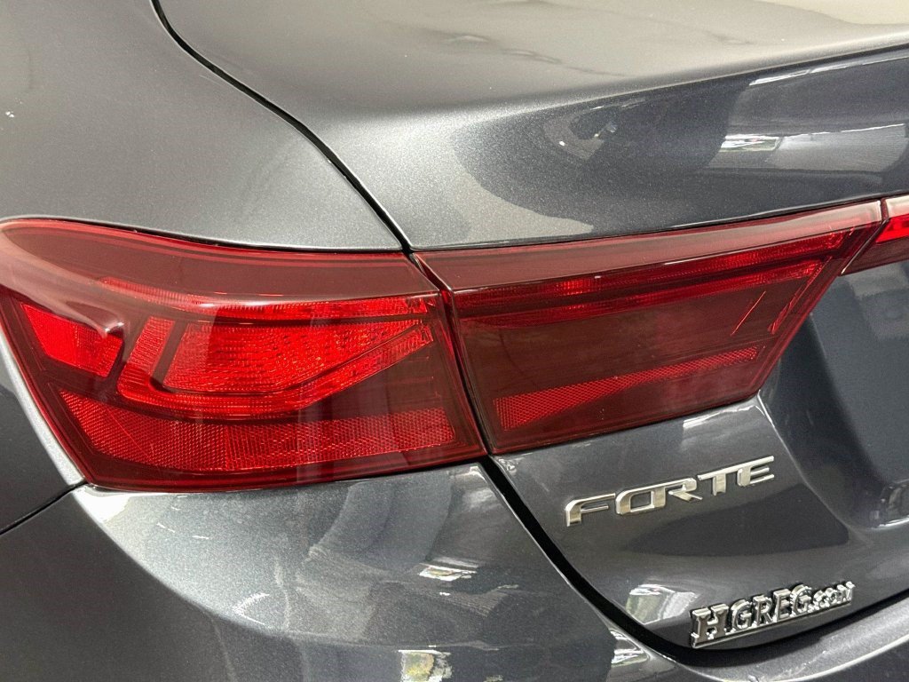 Used 2020 Kia Forte LXS FWD image 34