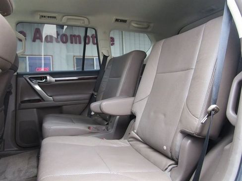 Used 2019 Lexus GX 460 Premium image 23