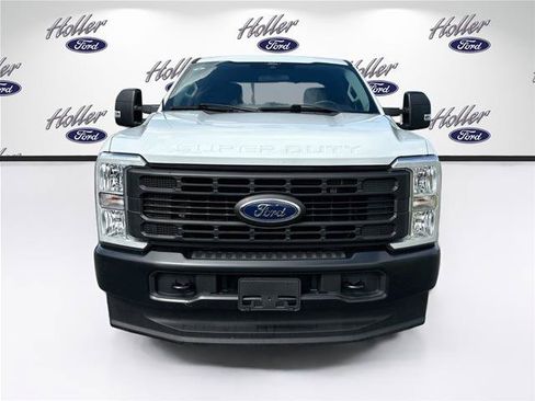 Certified 2024 Ford F250 XL AWD/4WD image 2