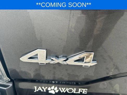 Used 2019 Toyota Tacoma Limited AWD/4WD image 16