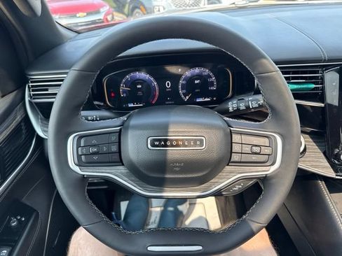 Used 2024 Jeep Wagoneer Series II w/ Premium Group I AWD/4WD image 15
