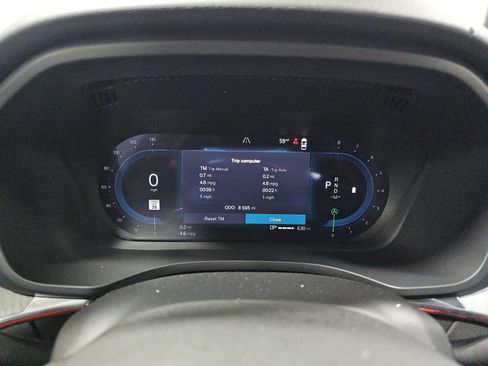 Used 2025 Volvo XC60 B5 Plus image 15