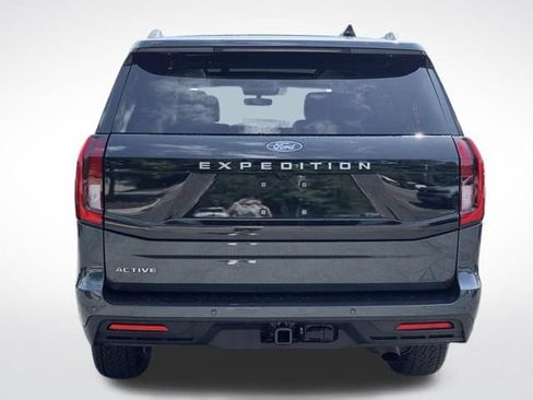 Used 2025 Ford Expedition Active AWD/4WD image 7
