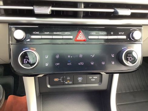 New 2025 Hyundai Tucson Limited image 38