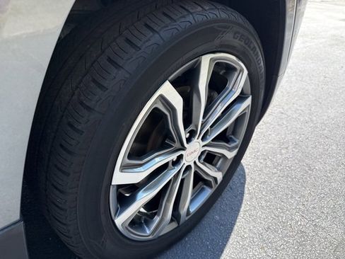 Used 2018 GMC Terrain Denali w/ Advanced Safety Package image 33