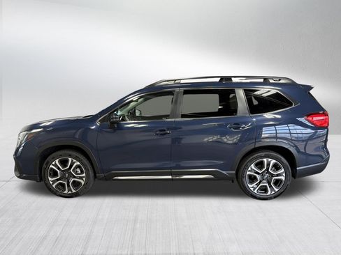Used 2023 Subaru Ascent Limited image 4