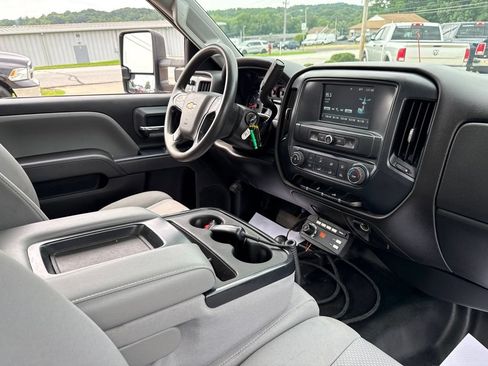 Used 2019 Chevrolet Silverado 2500 W/T w/ WT Convenience Package AWD/4WD image 9