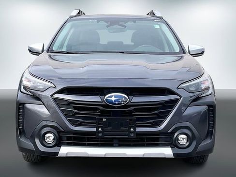 Used 2023 Subaru Outback Touring XT image 2