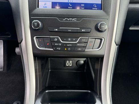 Used 2020 Ford Fusion SEL image 14