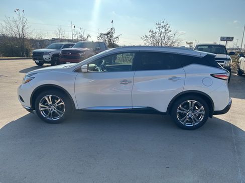 Used 2018 Nissan Murano Platinum w/ Cargo Package image 2