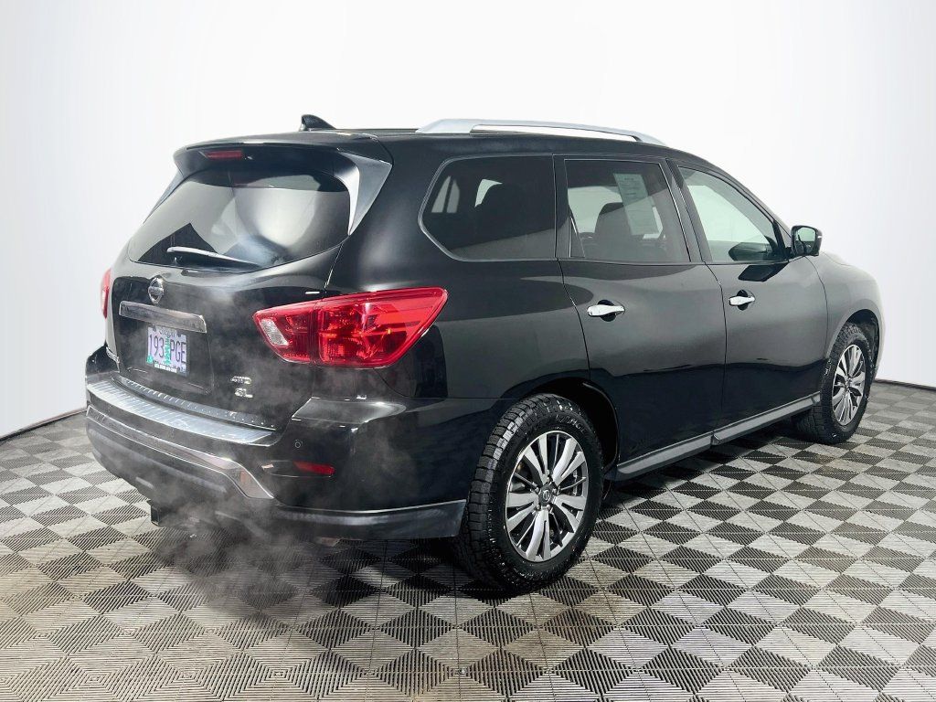 Used 2019 Nissan Pathfinder SL AWD/4WD image 7