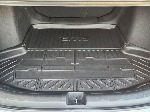 Certified 2025 Honda Civic Sport image 30