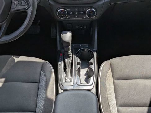 Used 2022 Chevrolet TrailBlazer LT w/ Convenience Package FWD image 18