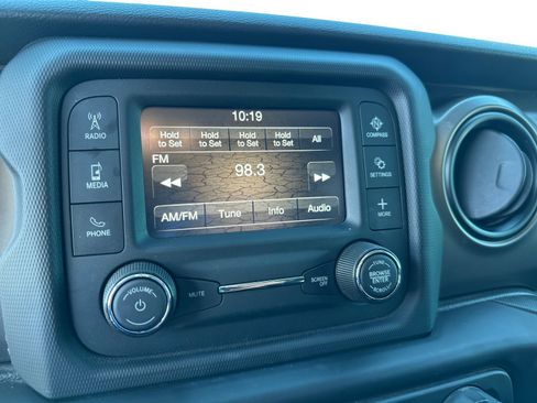 Used 2020 Jeep Wrangler Unlimited Sport S image 27