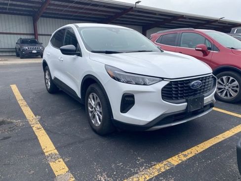 Used 2025 Ford Escape Active image 1