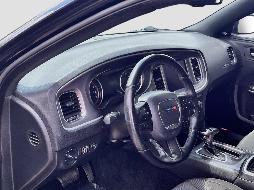 Used 2021 Dodge Charger SXT w/ Driver Convenience Group AWD/4WD image 9